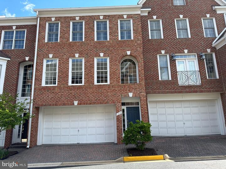 Property Photo: 1313 McLean Crest Court VA 22101
