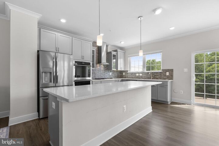 Property Photo:  8017 Potter Place  MD 21075 