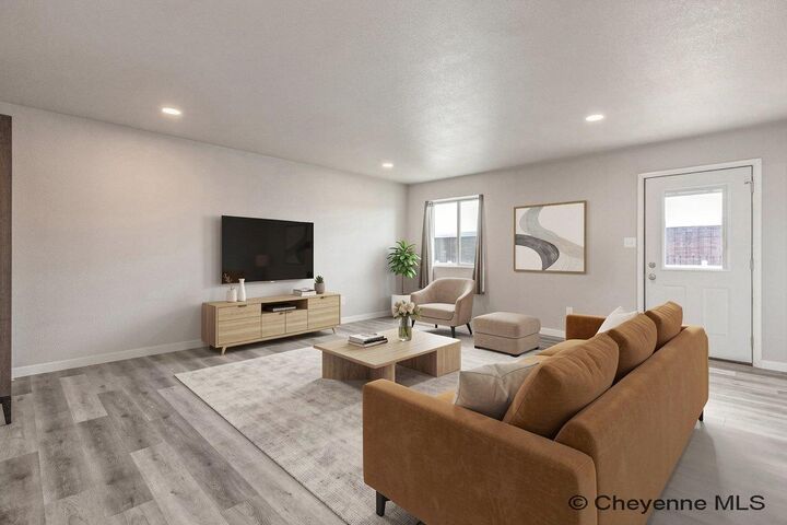 Property Photo: 4521 Bobolink Ln 310A WY 82070