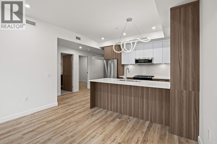 Property Photo: 630 Boynton Place 205 BC V1V 3B8