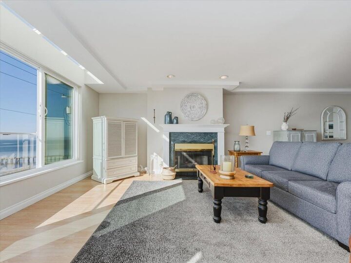 Property Photo:  15165 Marine Drive 303  BC V4B 1C5 