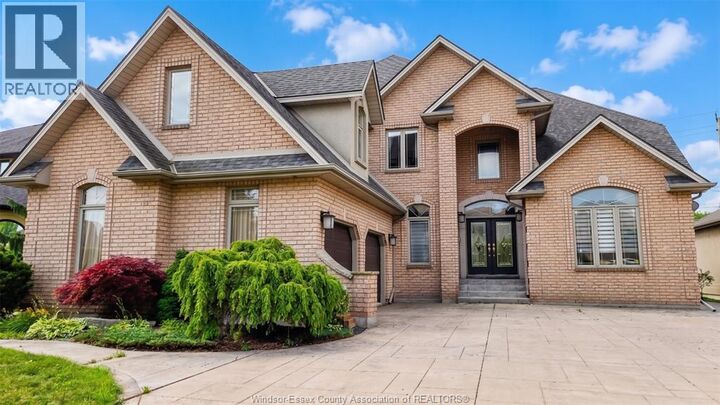 Property Photo:  380 Shoreview Circle  ON N8P 1M7 