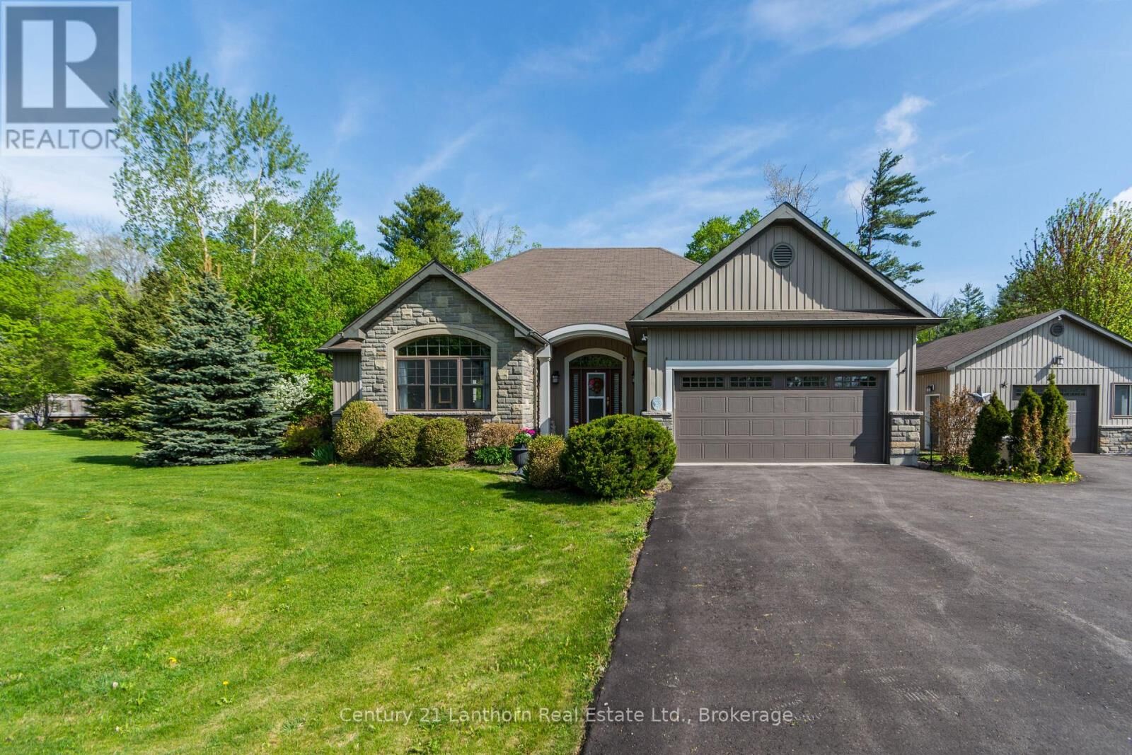 Property Photo: 8 Grandview Court ON K0K 3E0