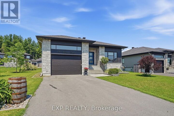 Property Photo: 281 Nature Street ON K0A 1M0