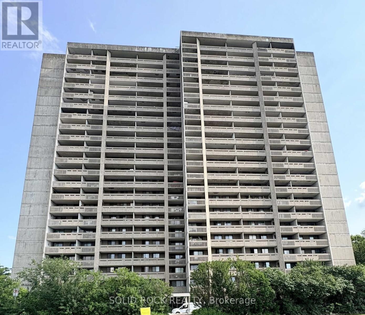 Property Photo: 415 Greenview Avenue 309 ON K2B 8G5