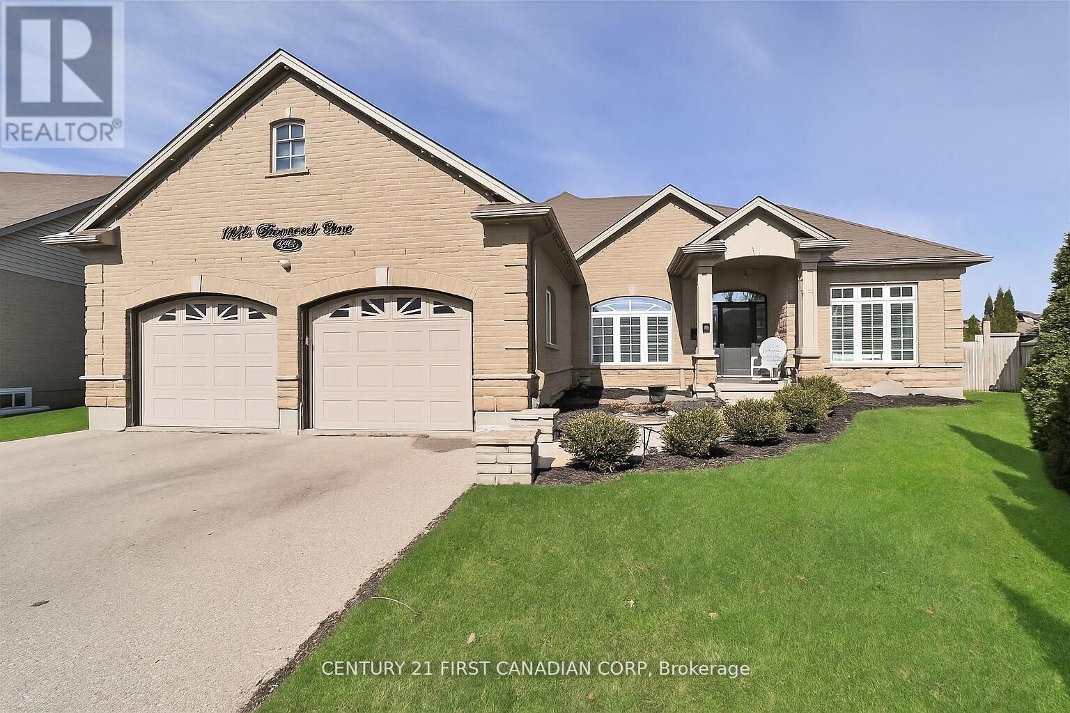 Property Photo:  1924 Foxwood Avenue  ON N6G 0C5 