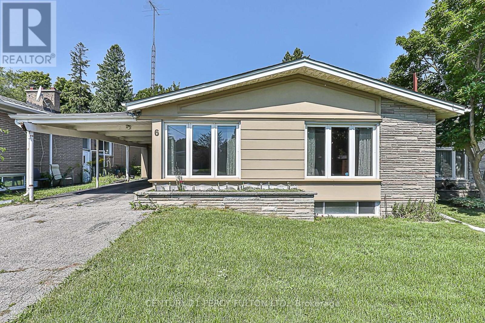 Property Photo: 6 Blithfield Avenue Main ON M2K 1Y1