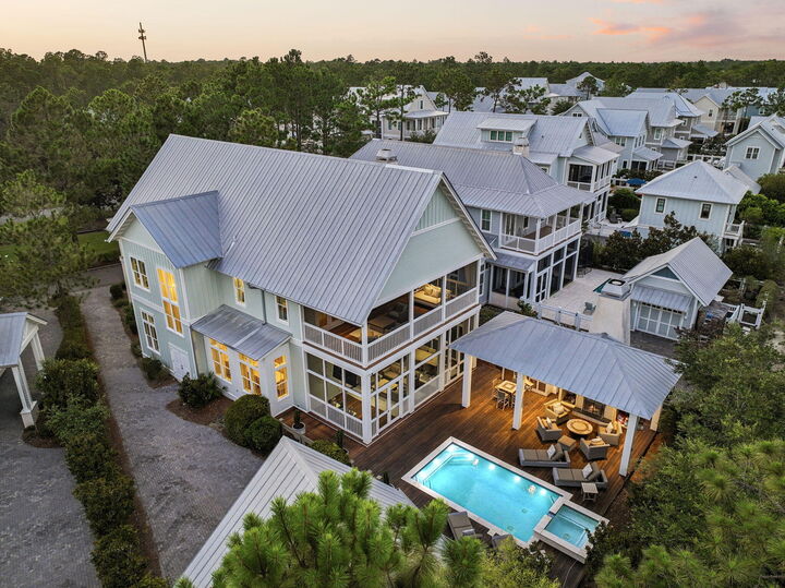 Property Photo:  514 E Royal Fern Way  FL 32459 