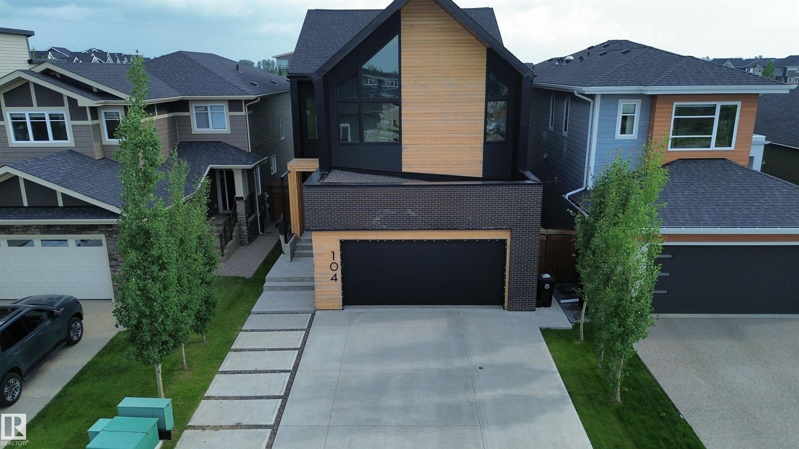 Property Photo: 104 Edgewater Circle AB T9E 1K5