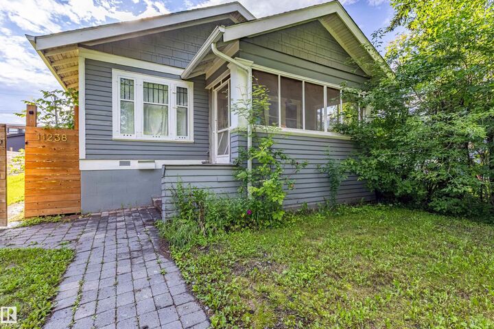 Property Photo:  11238 123 Street NW  AB T5M 0M6 