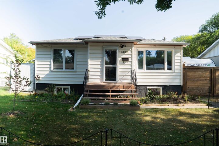 Property Photo:  12005 40 St NW  AB T5W 2L2 