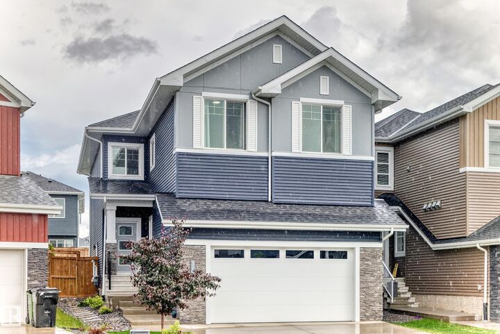 3207 160 Street SW — photo 1