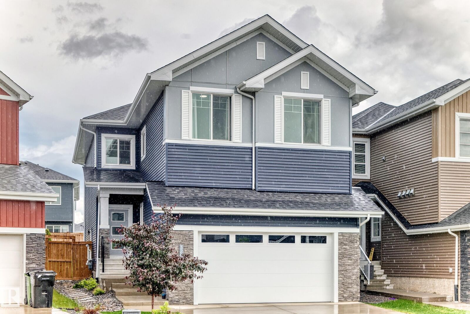 Property Photo:  3207 160 Street SW  AB T6W 5A1 
