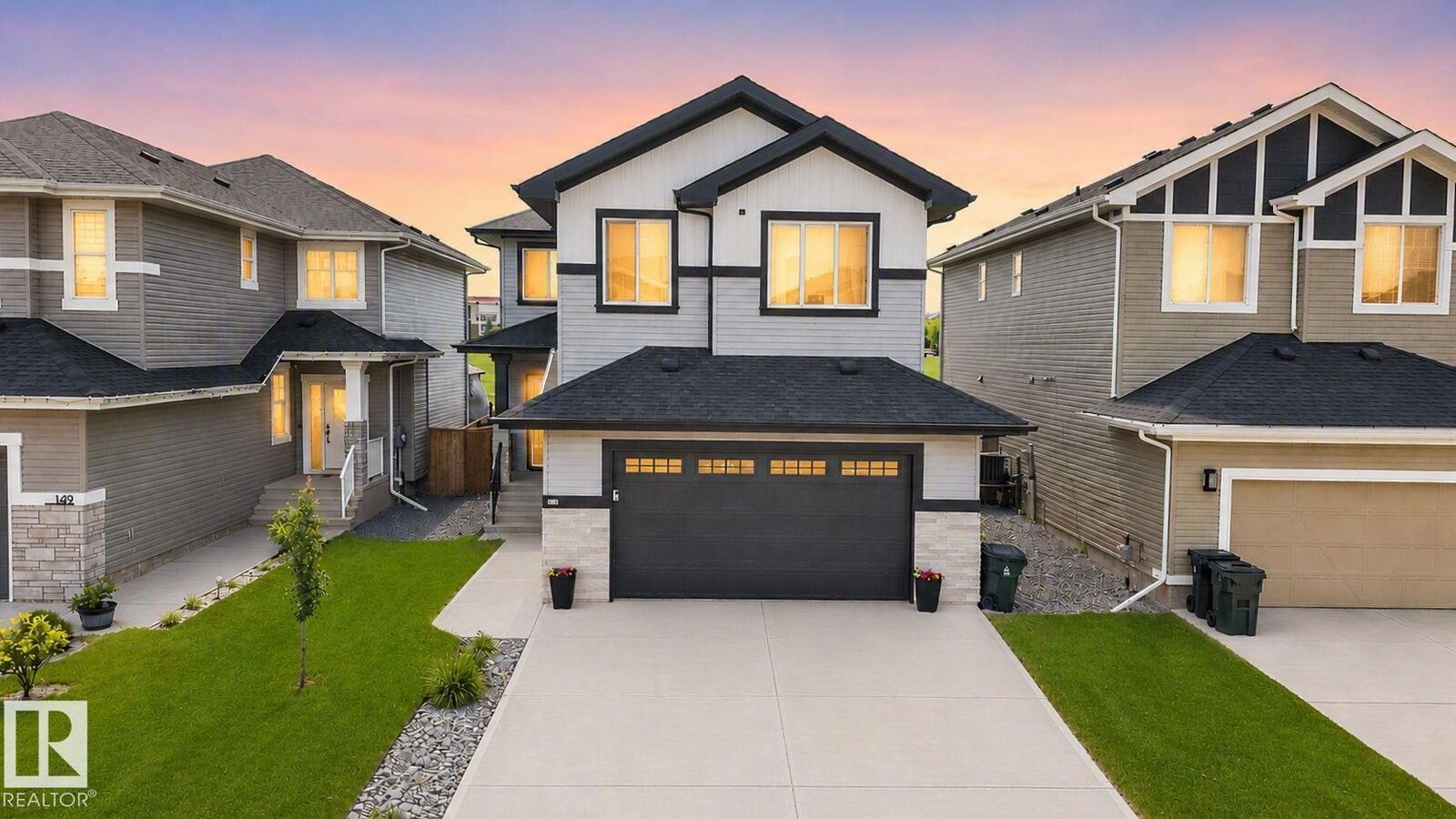 Property Photo: 147 Henderson Link AB T7X 0R8