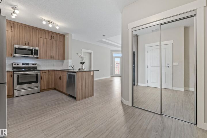 Property Photo:  511 Queen Street 409  AB T7X 0G4 