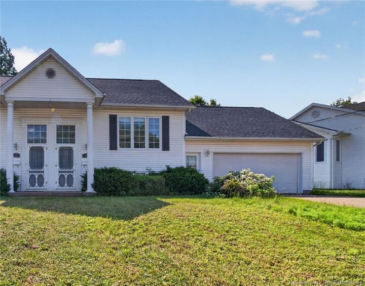 Property Photo:  124 Bahama Street  NB E1A 7X7 