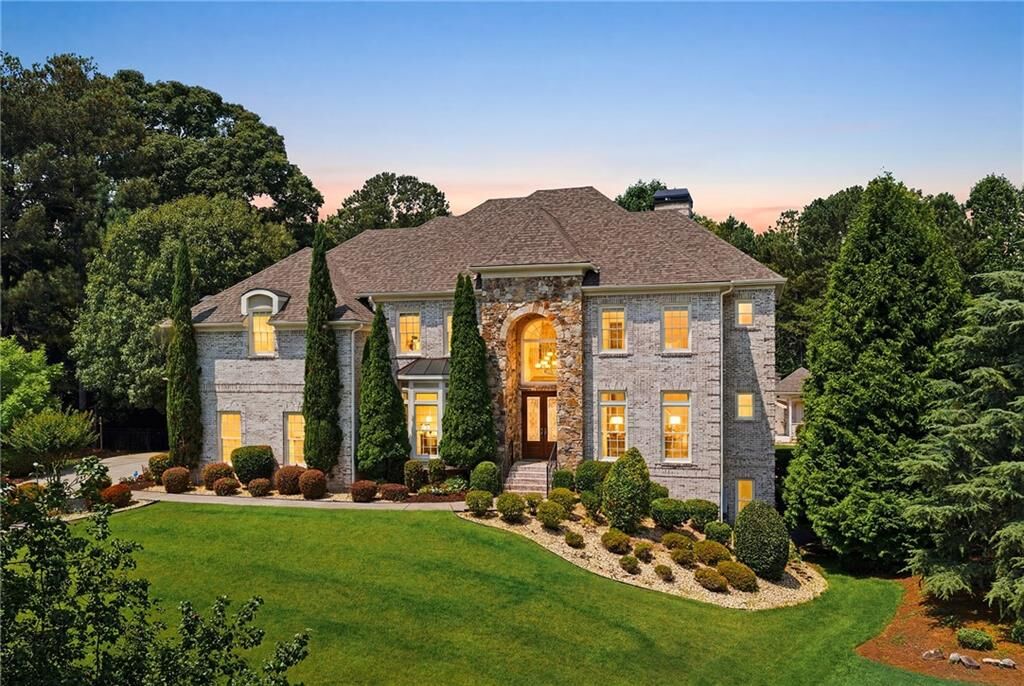 Property Photo: 120 Roxbury Row GA 30004