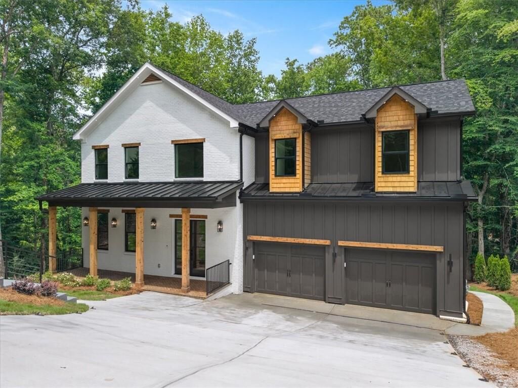 Property Photo: 132 Lakeshore Drive NE GA 30067