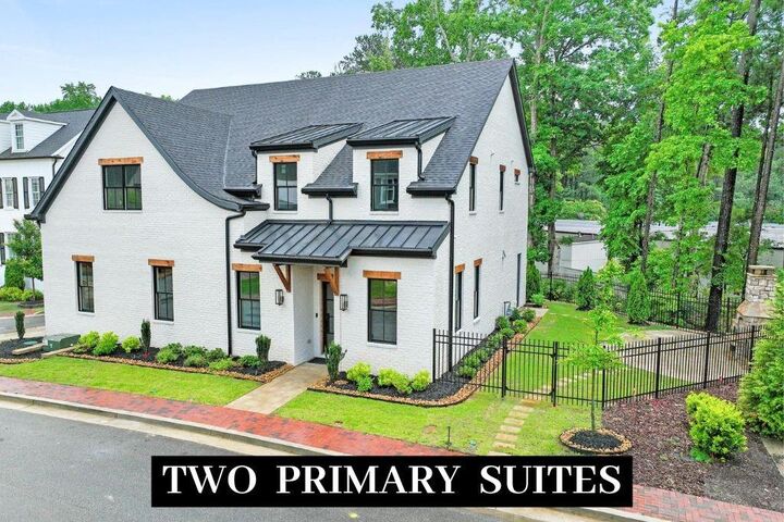 Property Photo:  910 Laurel Brooke Avenue  GA 30269 