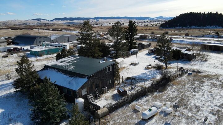 Property Photo:  700 Dawson Loop  MT 59701 