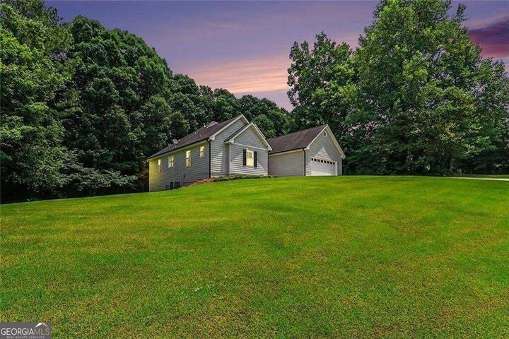 Property Photo: 2266 Orion Court GA 30017