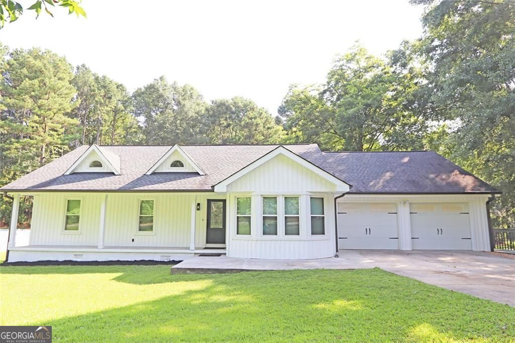 Property Photo: 42 Dale Street GA 30179