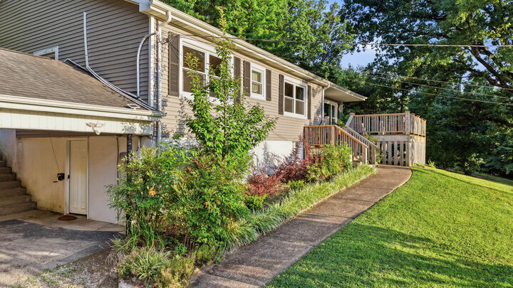Property Photo:  202 Woodbury Avenue  TN 37415 