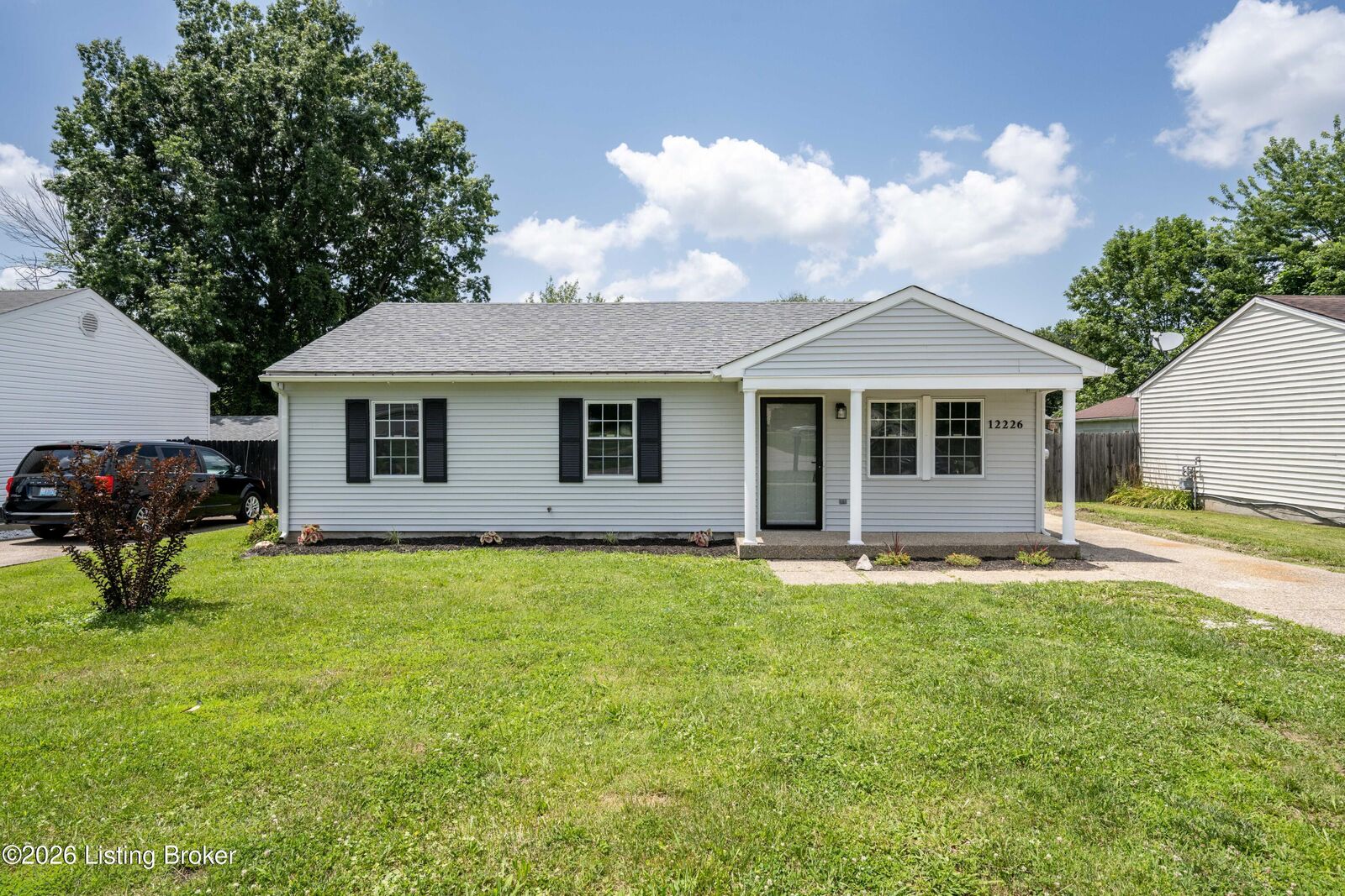 Property Photo:  12226 Somerset Dr  KY 40229 