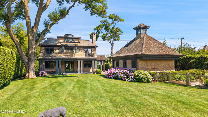 Property Photo:  203 Shore Road  CT 06870 