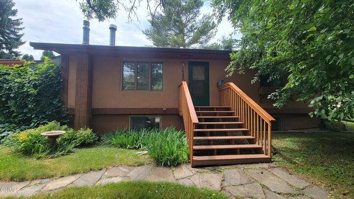 Property Photo:  1230 Coulee Road  ND 58501 