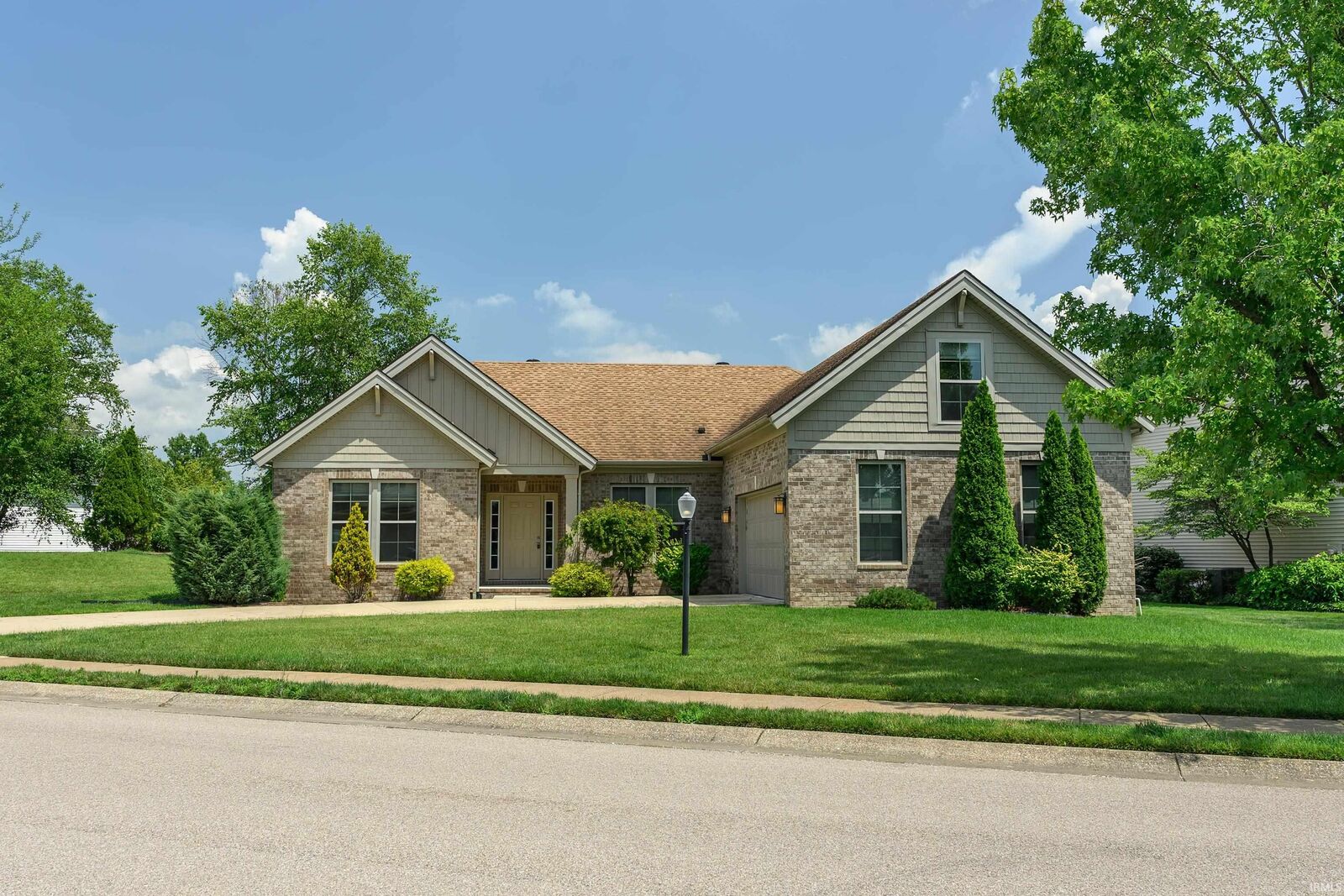Property Photo: 2022 Pebble Beach Drive IN 47630