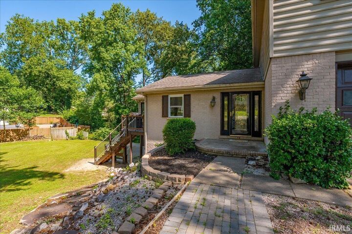 Property Photo:  624 Forest Park Drive  IN 47630 