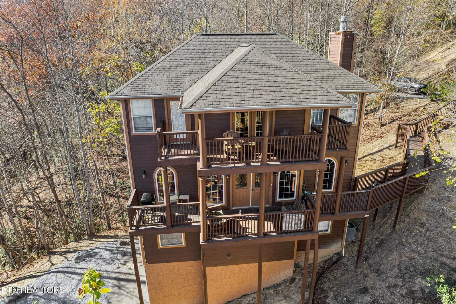 Property Photo: 909 Black Wolf Way TN 37738
