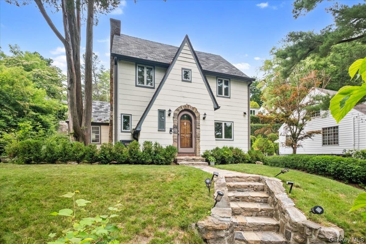 Property Photo:  1187 Post Road  NY 10583 