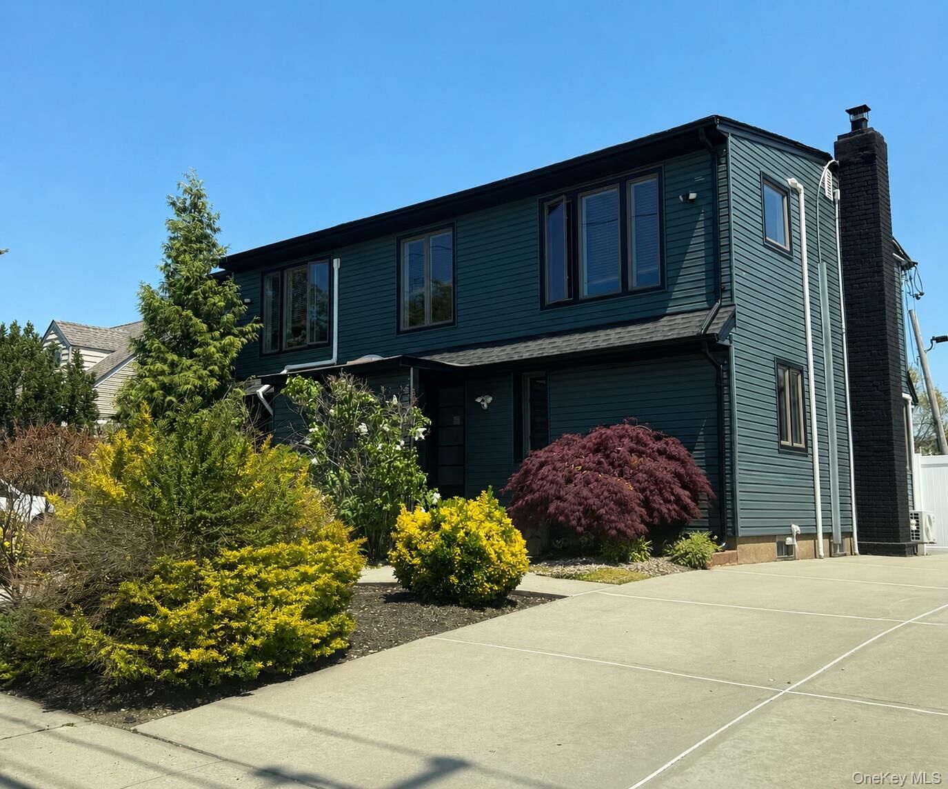 Property Photo:  301 Merrick Avenue  NY 11554 