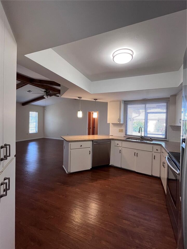 Property Photo:  5816 Monroe Road  FL 34293 