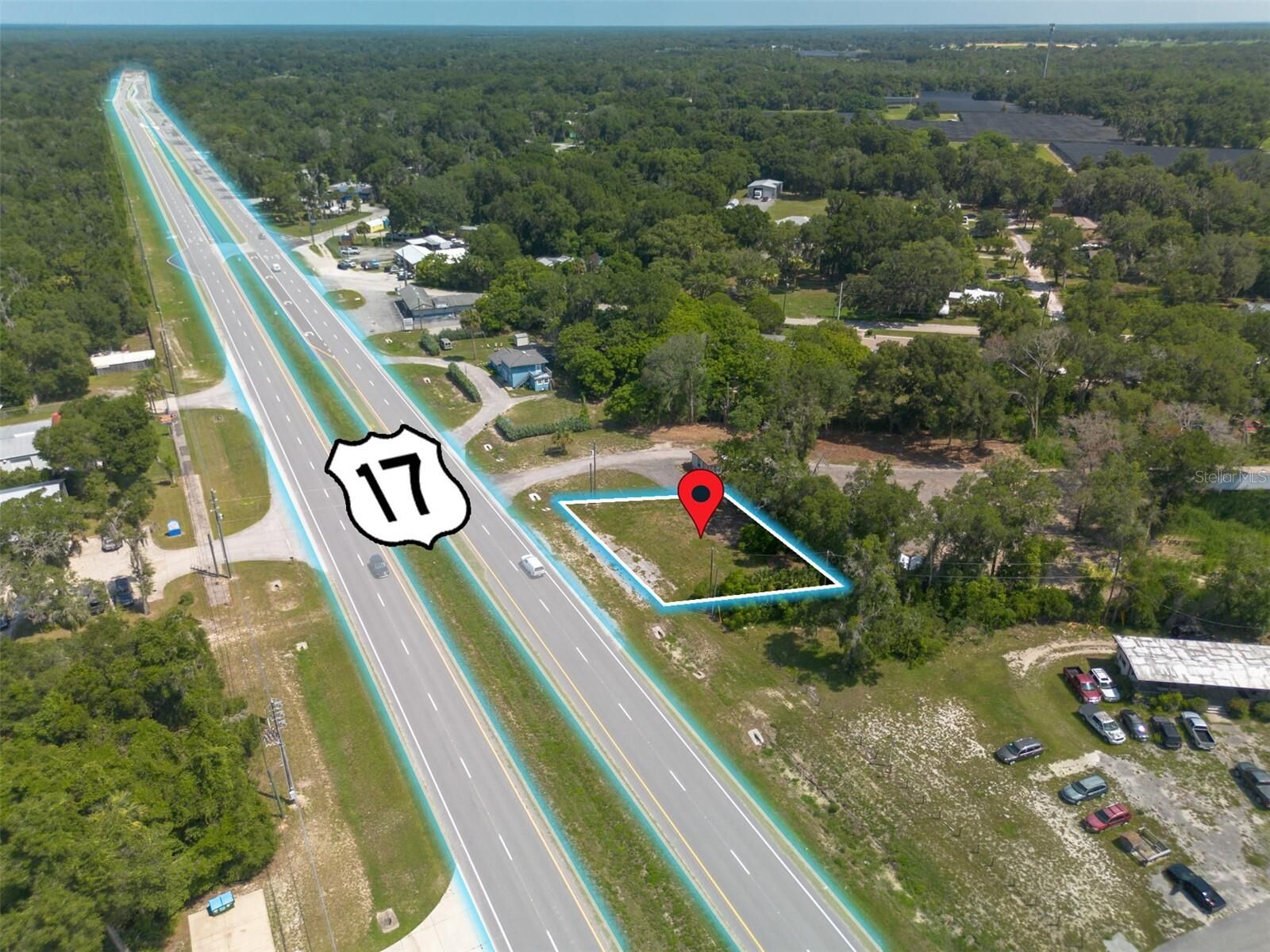 Property Photo: 4457 N US Highway 17 FL 32720