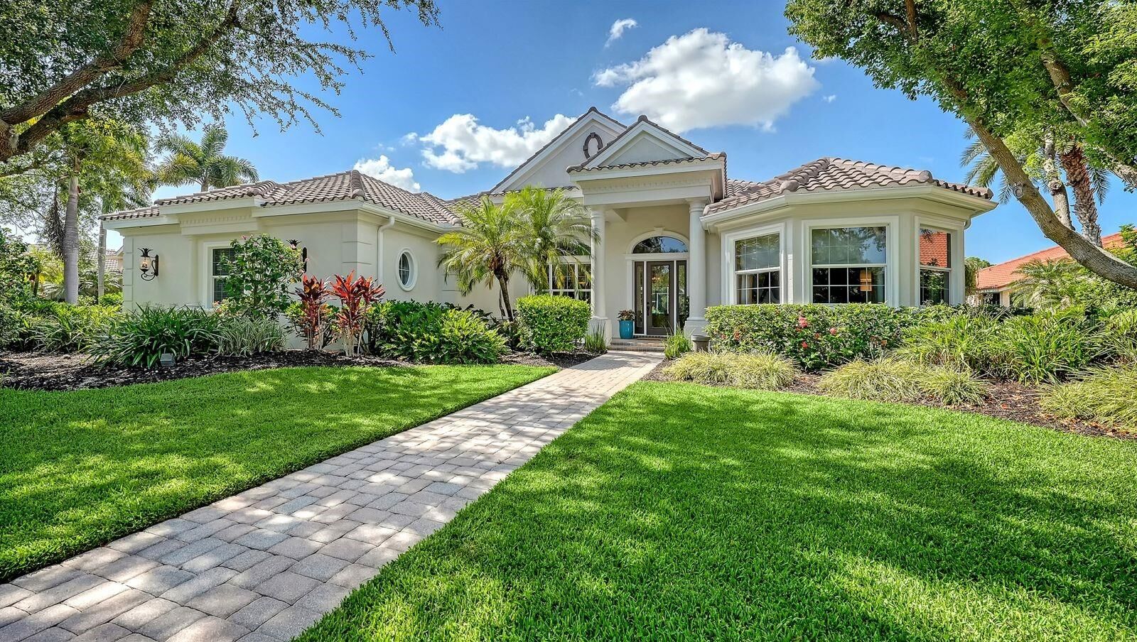 Property Photo: 8960 Rocky Lake Court FL 34238
