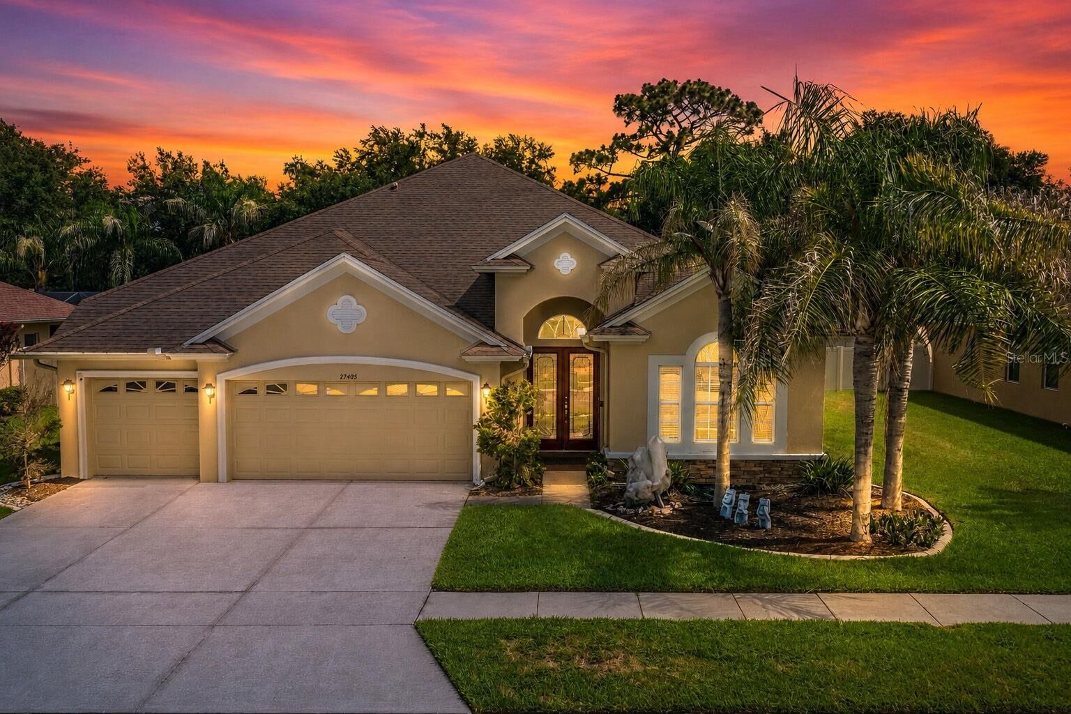 Property Photo:  27405 Sora Boulevard  FL 33544 