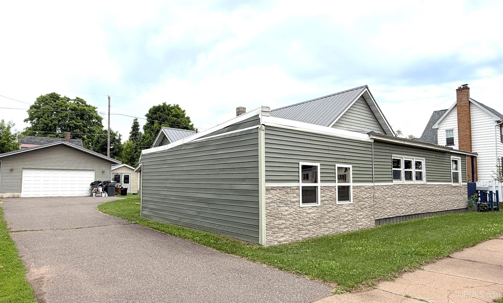 Property Photo: 749 Michigan Street MI 49849-1638