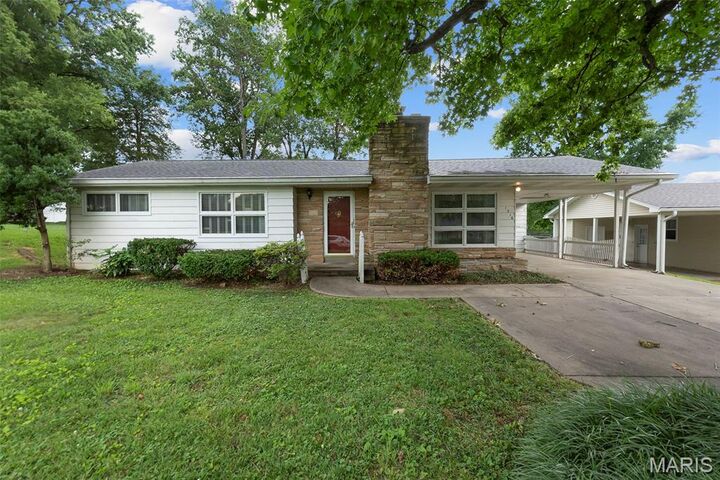 Property Photo:  1316 Victoria Drive  MO 63701 