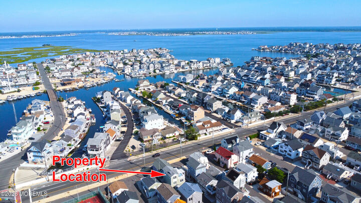 Property Photo:  123 Brooks Road  NJ 08735 