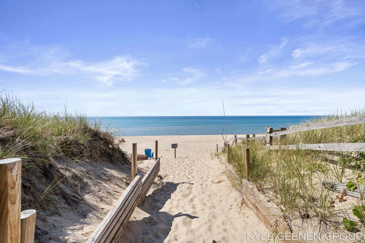 Property Photo: 4719 Foxhill Lane MI 49434