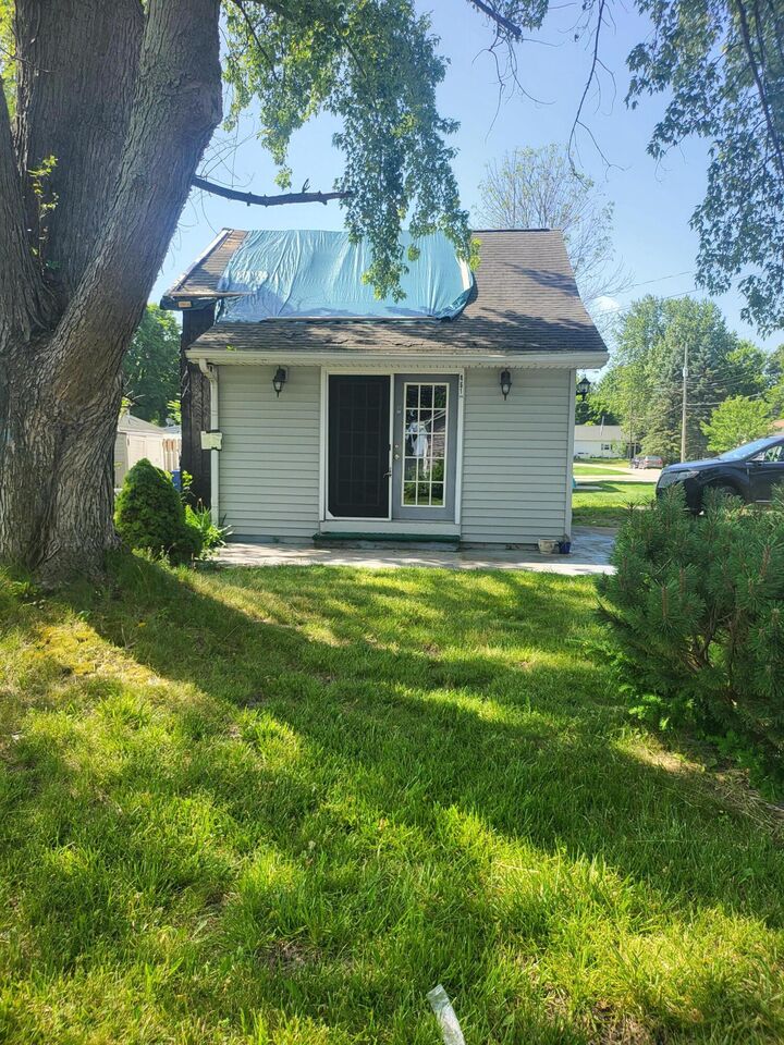 Property Photo:  461 Egan Highway  MI 49230 