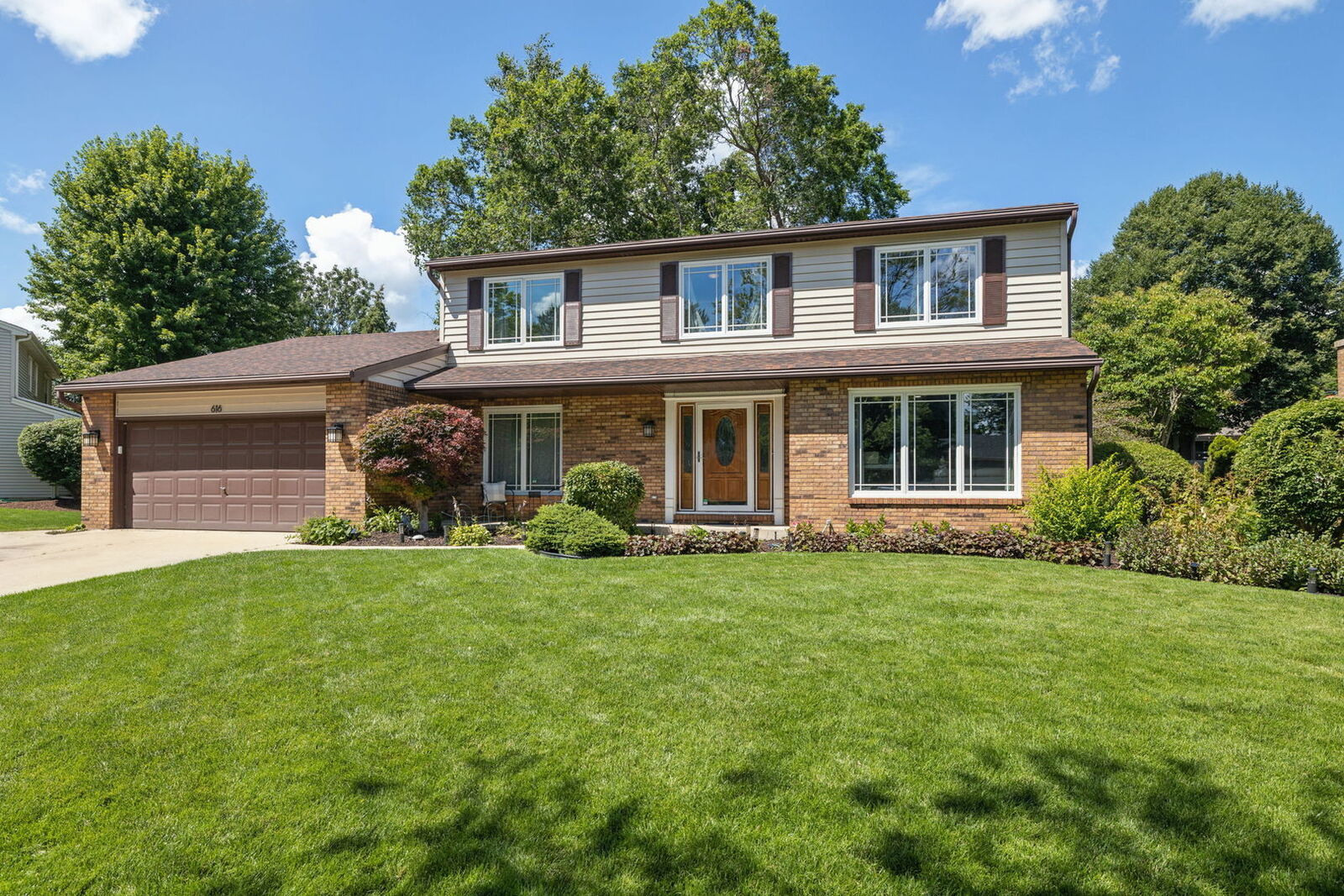 Property Photo: 616 Edward Road IL 60540