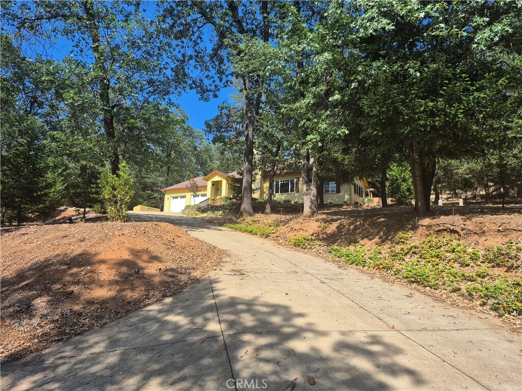 Property Photo:  14274 Regina Way  CA 95426 