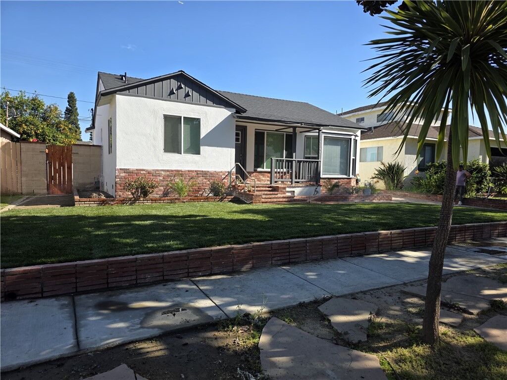 Property Photo:  5344 Adenmoor  CA 90713 