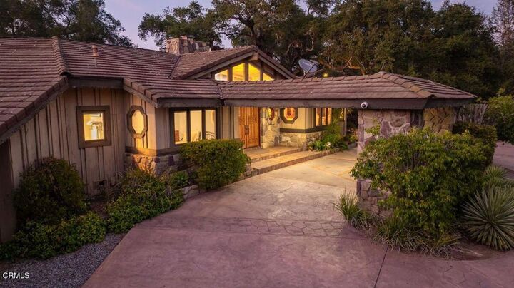 Property Photo:  10681 Encino Drive  CA 93022 