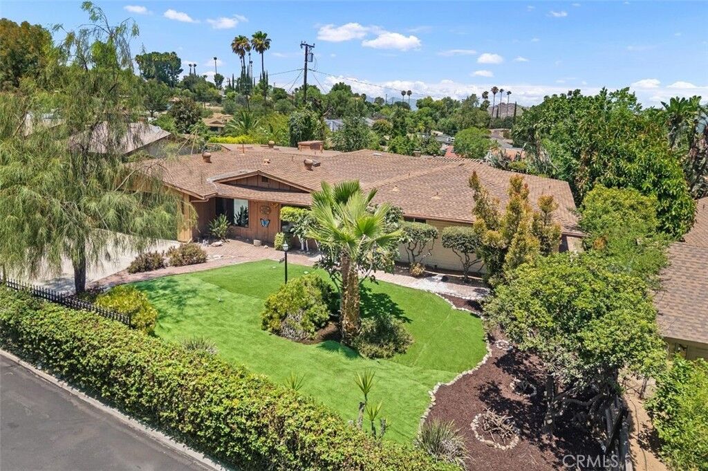 Property Photo: 20505 Claremont Avenue CA 92507