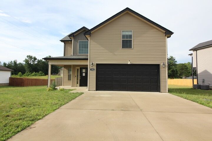 Property Photo: 1580 Variance Dr TN 37042